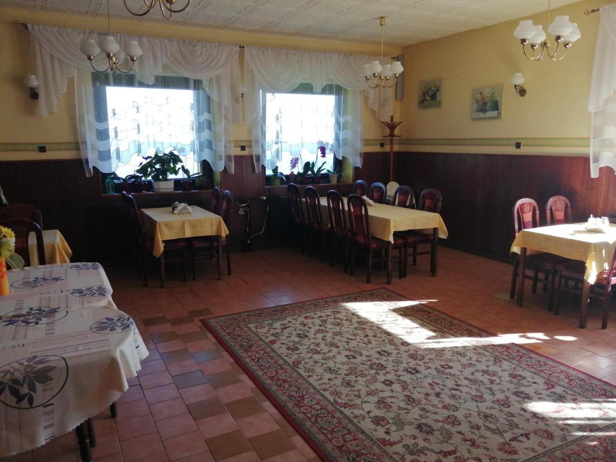 Hotel Fran Маков Екстер'єр фото