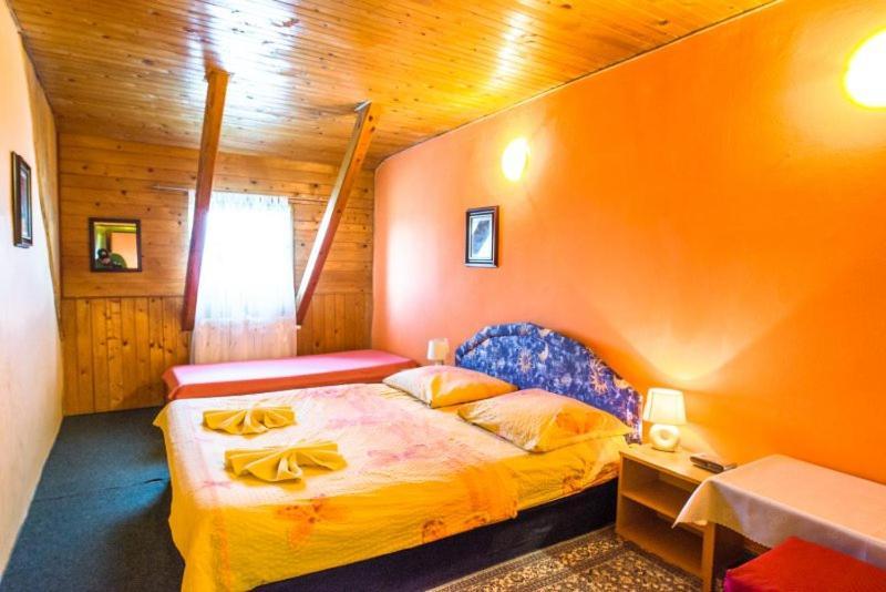 Hotel Fran Маков Екстер'єр фото